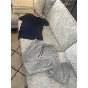 Billabong Sweatpants Size SMALL Light Heather Gray W/ Navy Blue Gap Crew Shirt